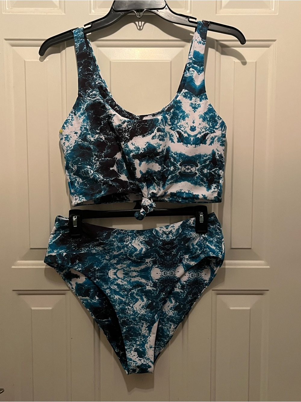 NWT! Teal/white Wave Print Two Piece Swimsuit